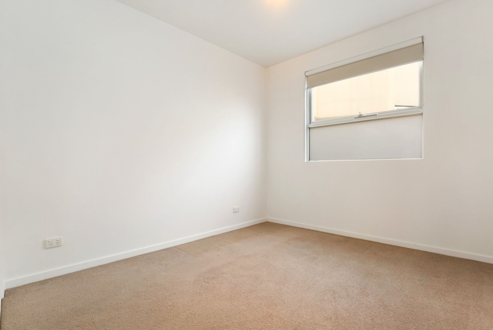 Quiet Location - 6 or 12 Month Lease