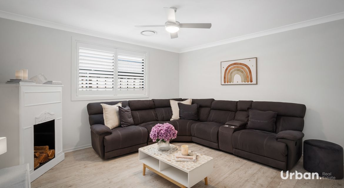 Colebee 51 Coronato Parade