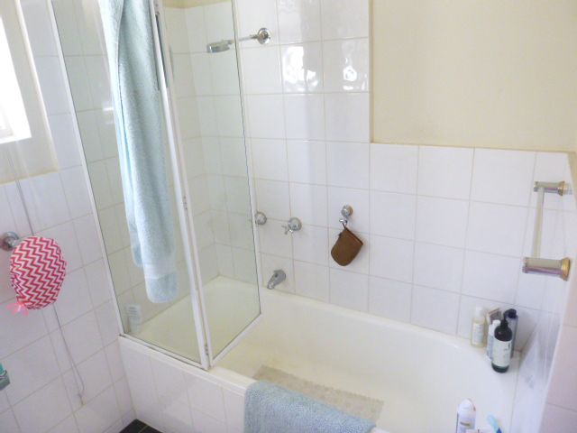 ****Super spacious 1 bedroom apartment**