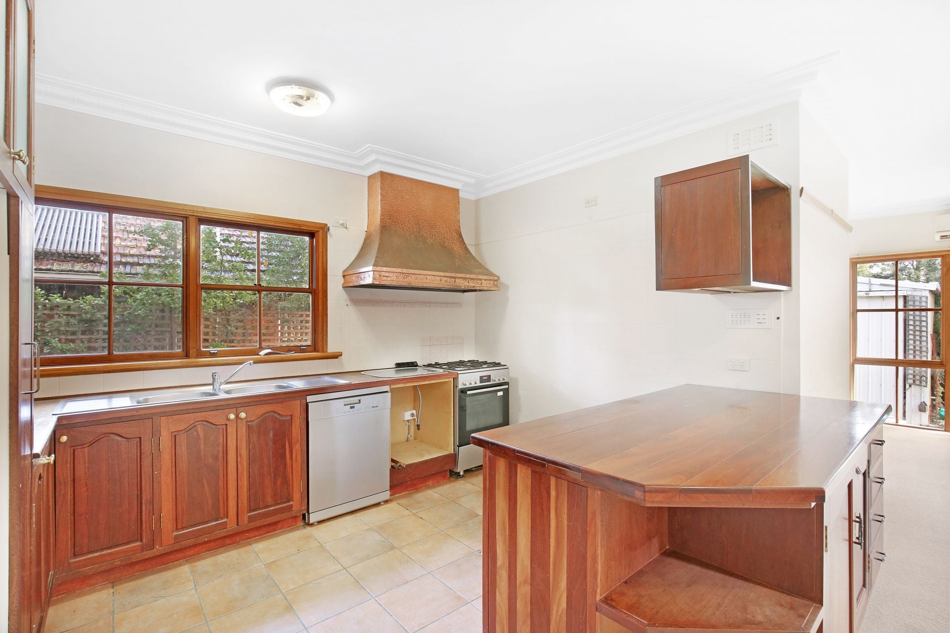 **Lovely spacious family home**