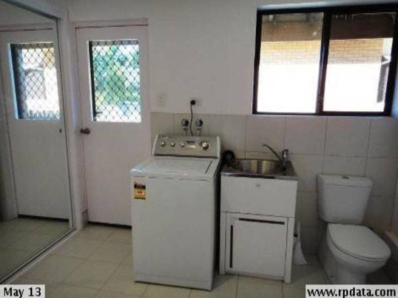 76 Wrigley Street MAROOCHYDORE QLD, Maroochydore - Thumbnail 2