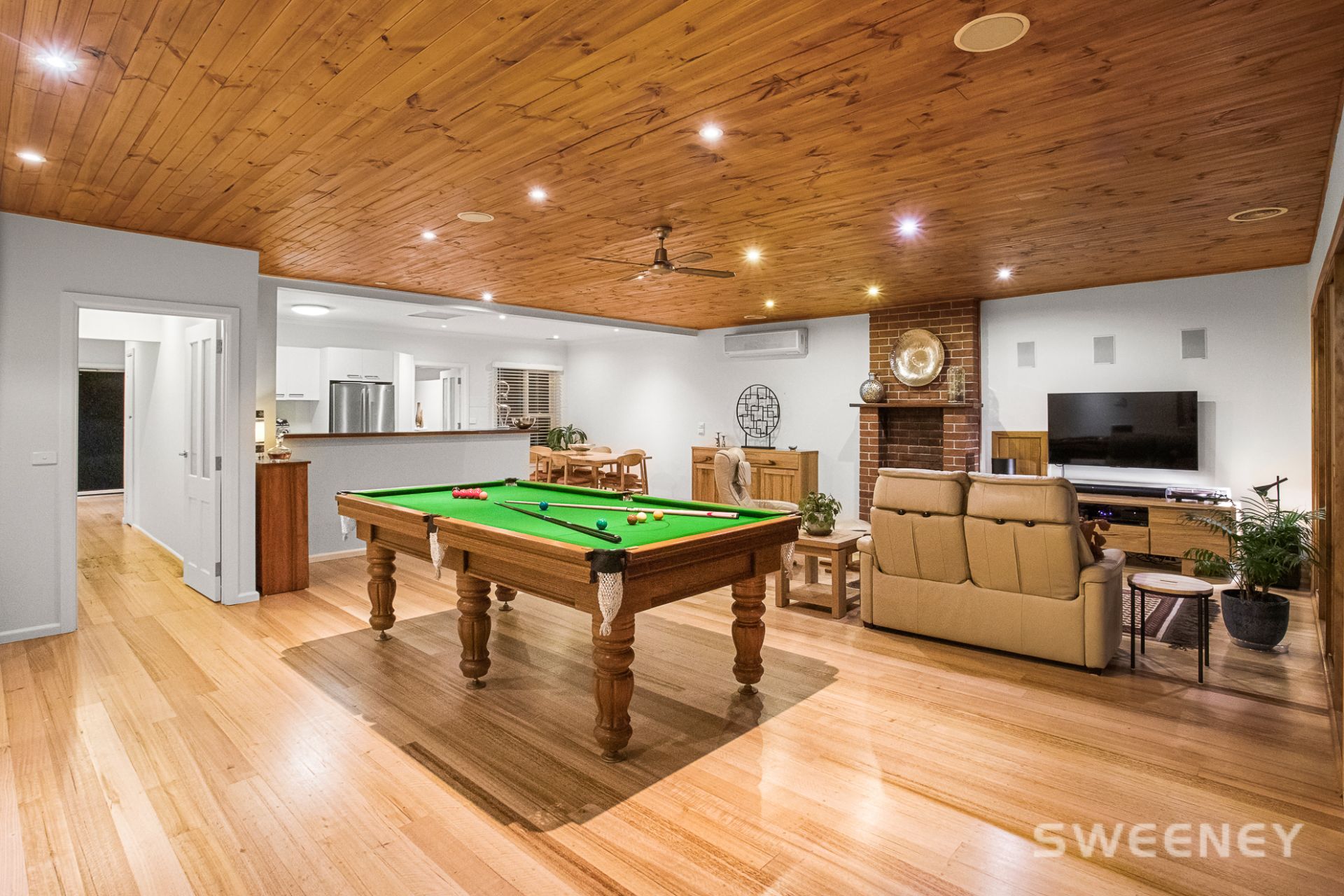 246 Civic Parade, Altona - Thumbnail 4