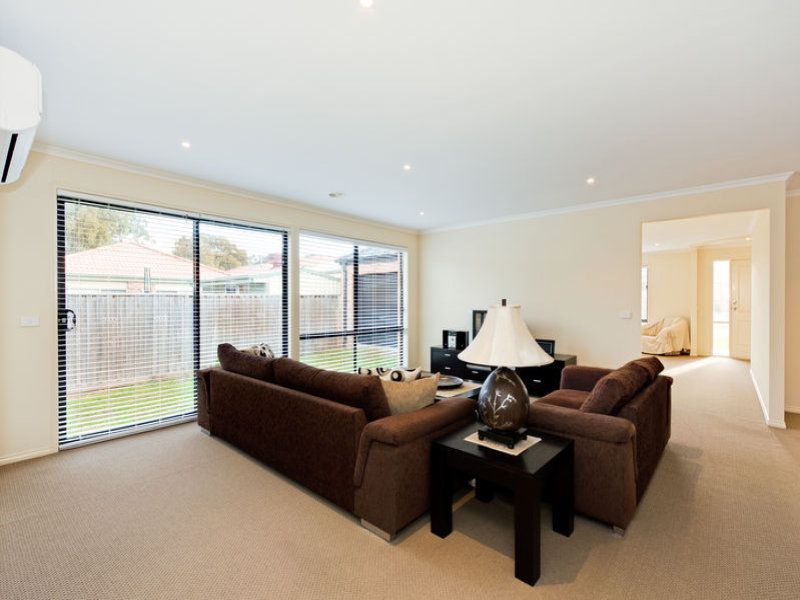 4 Arrowgrass Street SOUTH MORANG, South Morang - Thumbnail 4