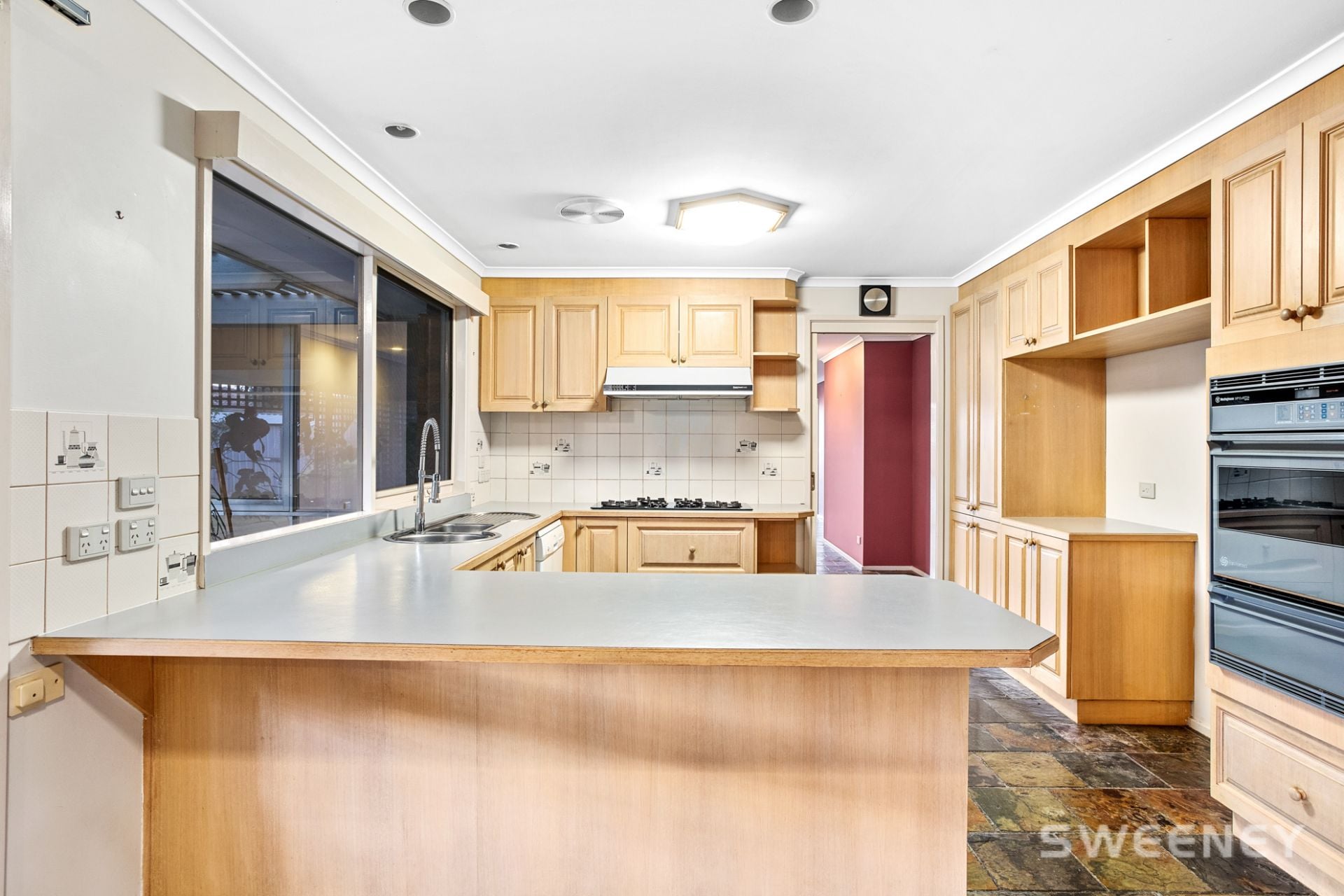 10 Eucalypt Court, Altona Meadows - Thumbnail 7