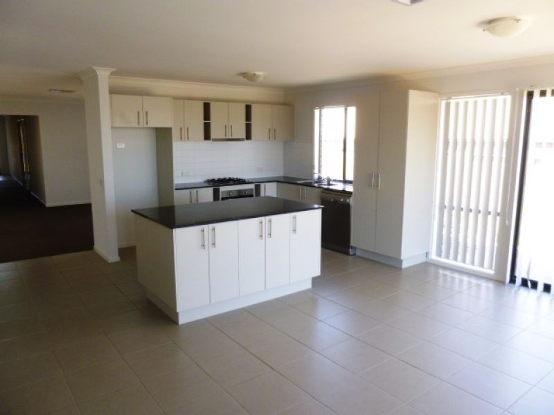 163 Holts Lane, Bacchus Marsh - Thumbnail 3