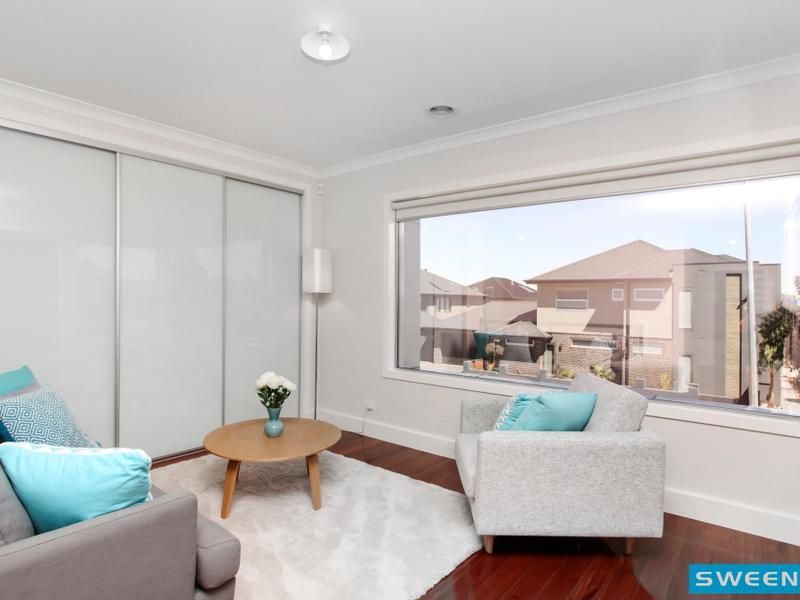 54 Lorimer Street, Caroline Springs - Thumbnail 8