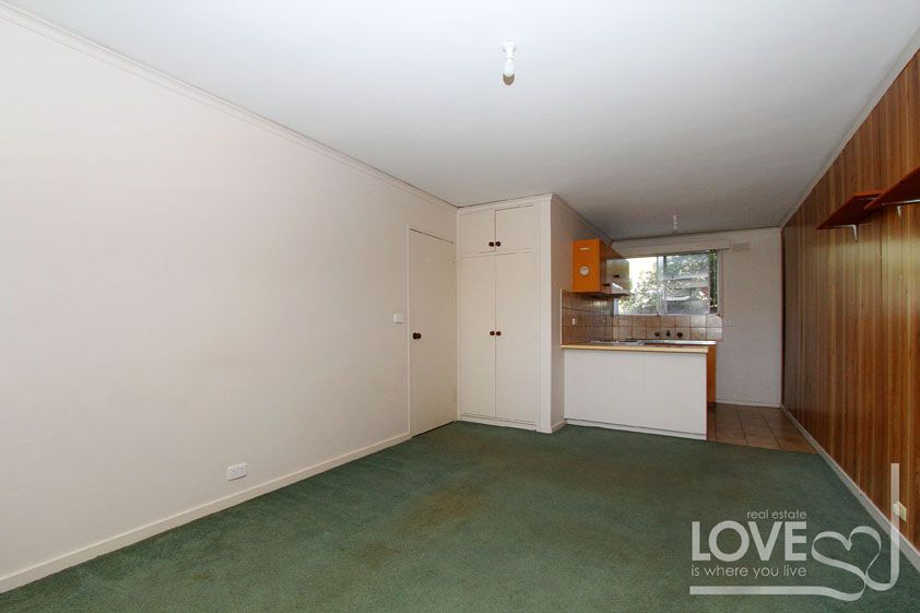 Affordable Spacious Apartment in Great Location