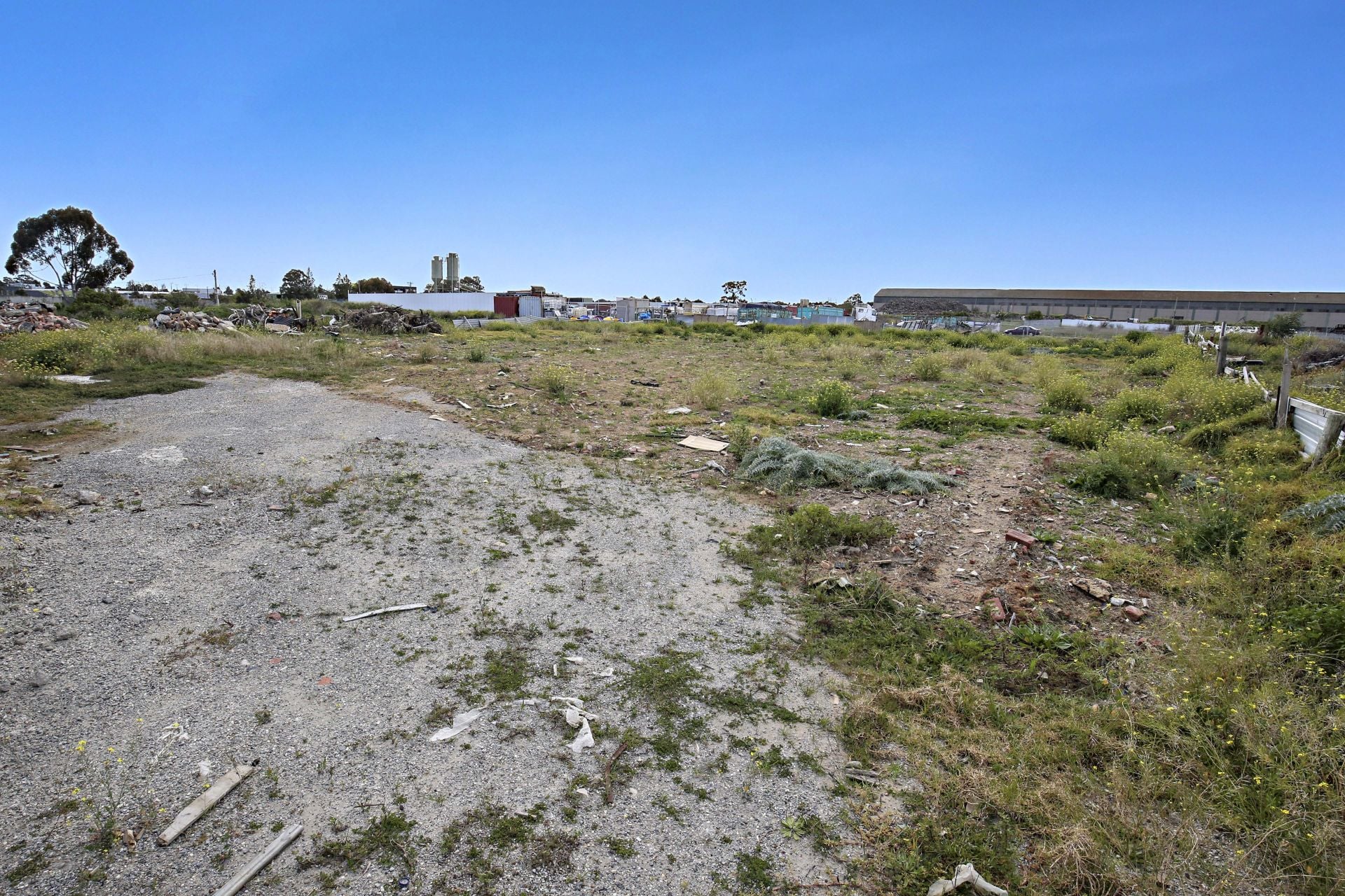 PREMIUM LAND - 2000m2 Approx