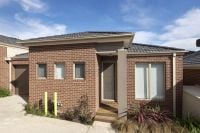 2/12 Park View Road, Drouin VIC, Drouin - Image 1