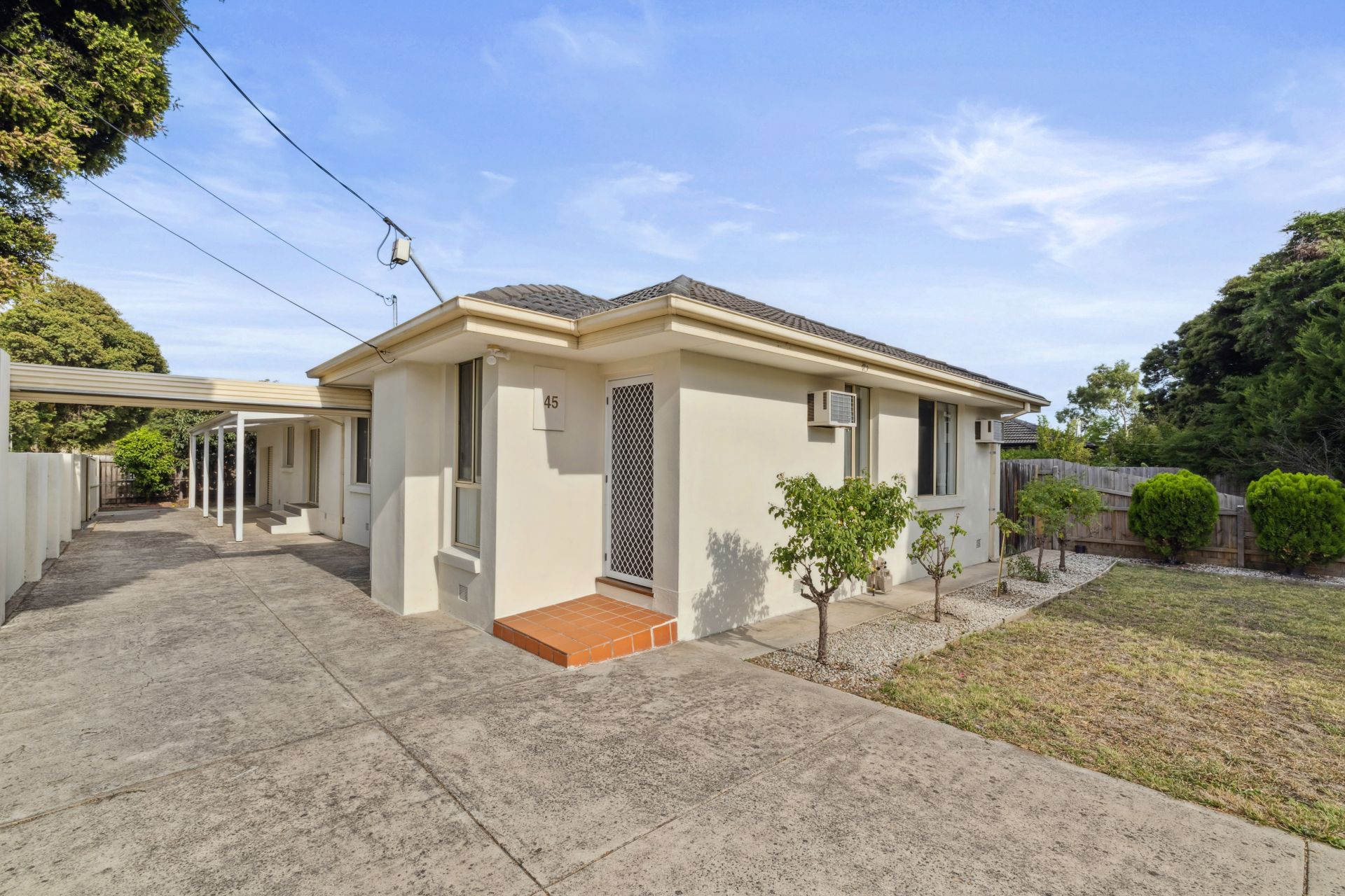Spacious single level Home