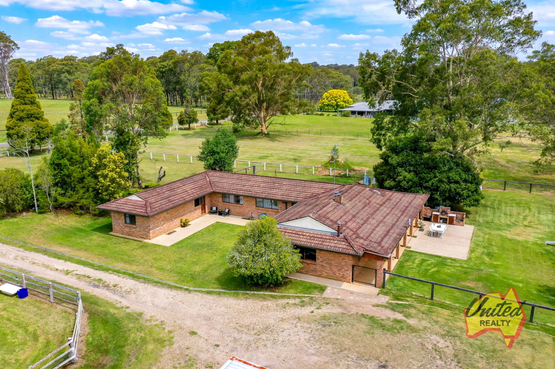 45 Dairy Road, The Oaks United Realty