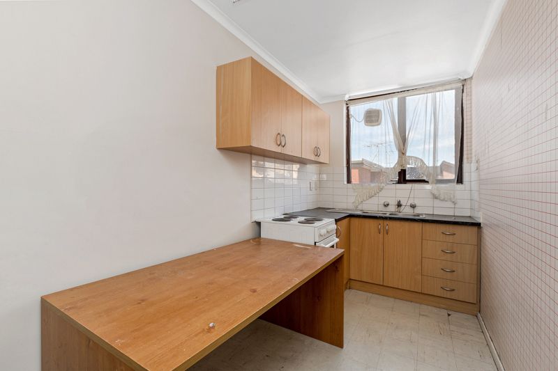 8/19 Empire Street, Footscray - Thumbnail 4