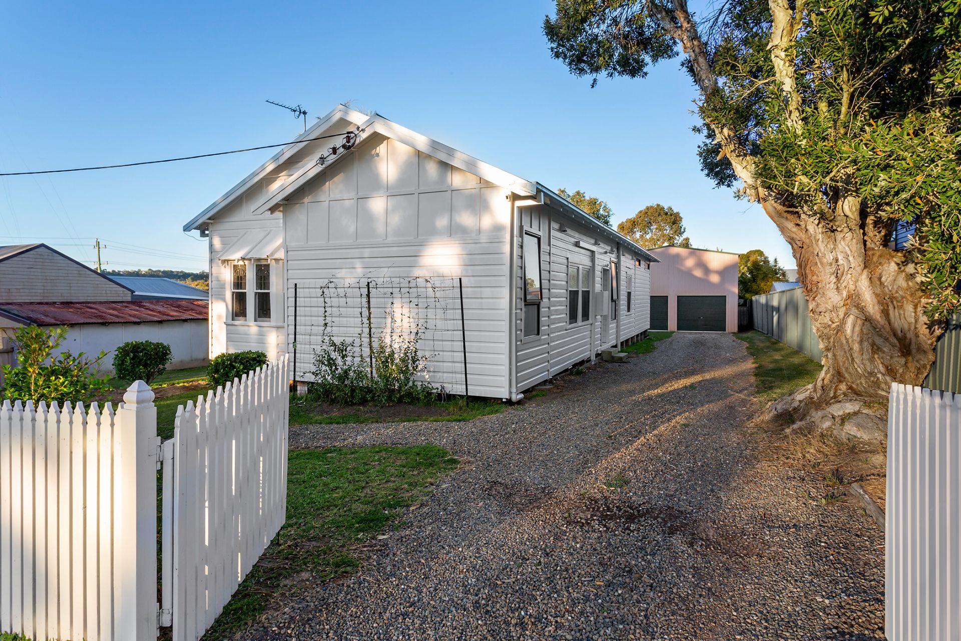 Real Estate For Lease 46 First Street Cardiff South , NSW