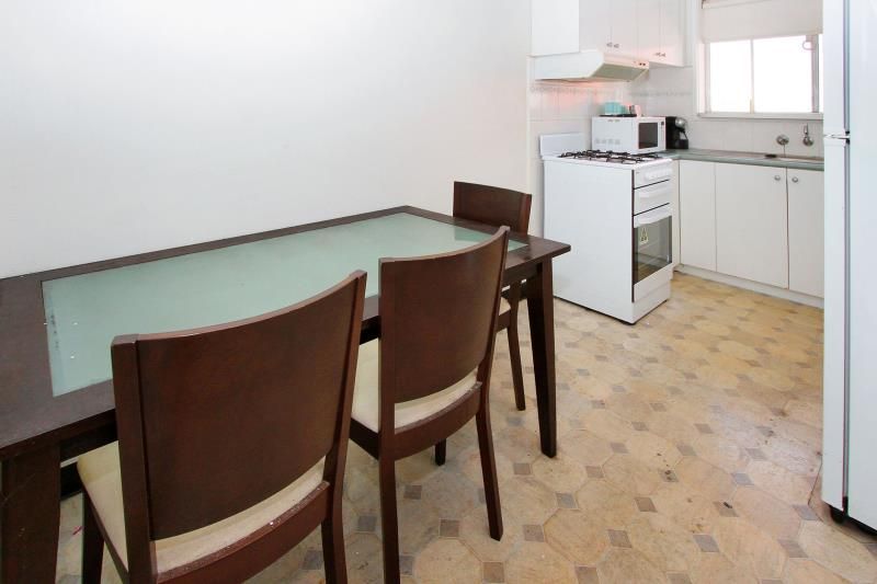 Look no further! Spacious two bedroom apartment ready to go!