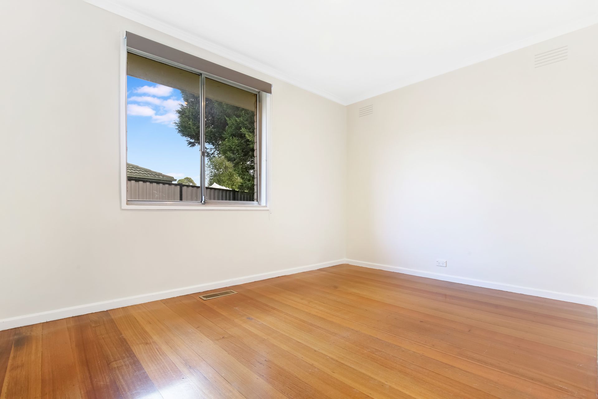 Lovely Three Bedroom Family Home!