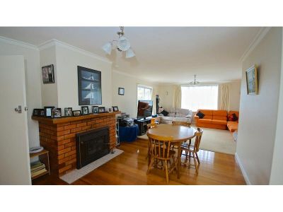 3
 
 
 
  
 
 
 1
 
 
 
  
 
 
 1
 
 
 
 
 
 
 
 2 Gaffney Street, ULVERSTONE TAS 7315, Ulverstone - Thumbnail 4