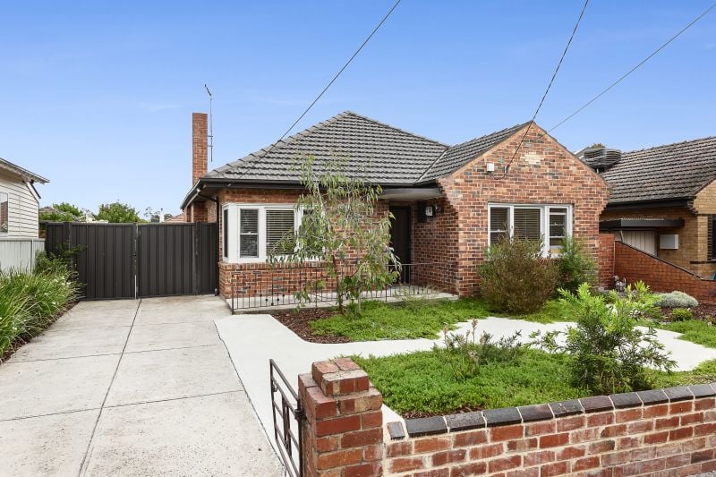 49 Gordon Grove, Preston