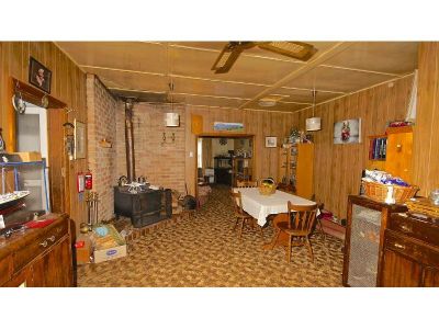 4
 
 
 
  
 
 
 1
 
 
 
  
 
 
 2
 
 
 
 
 
 
 
 43 Main Street, WILMOT TAS 7310, Wilmot - Thumbnail 3