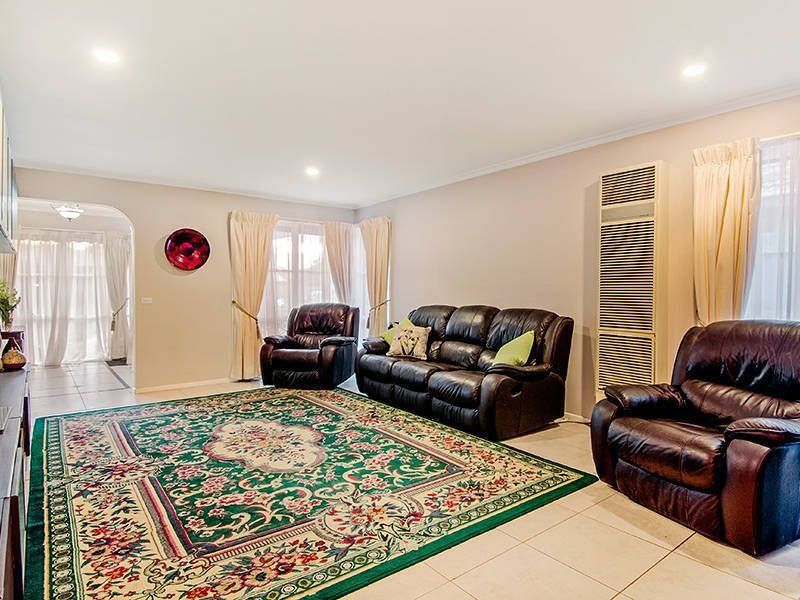 63 Ailsa Street South, Altona Meadows - Thumbnail 3