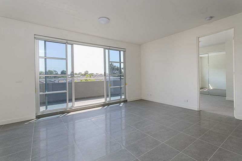 201/286 Hawthorn Road, Caulfield - Thumbnail 3