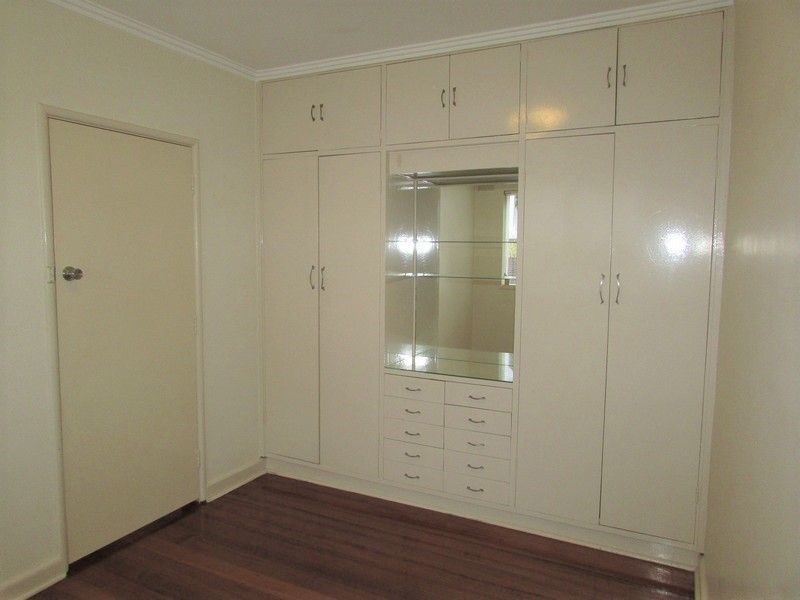 **Great Location in Picturesque Street**