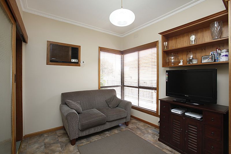 9 Lawrence Court, Altona North - Thumbnail 5