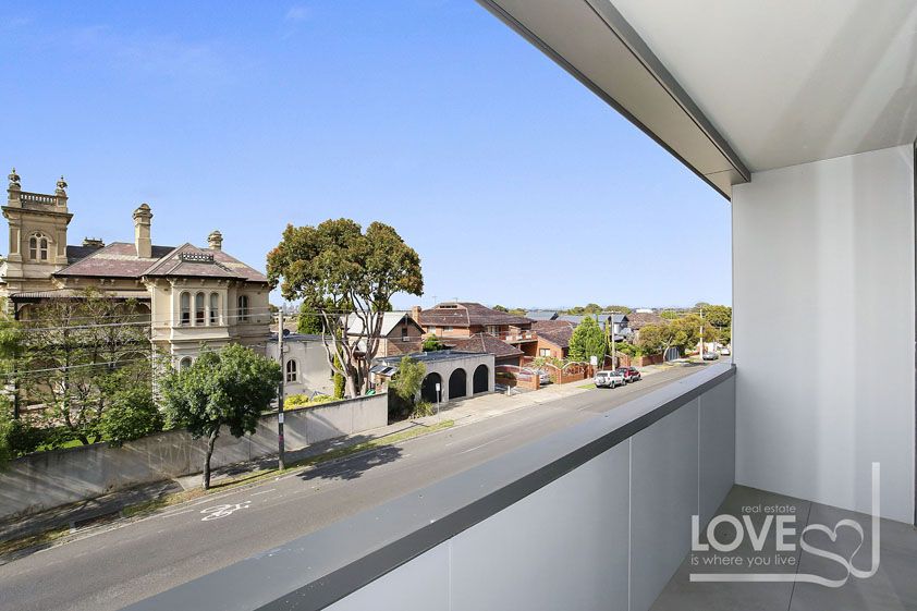 PRESTIGIOUS APARTMENT LIVING