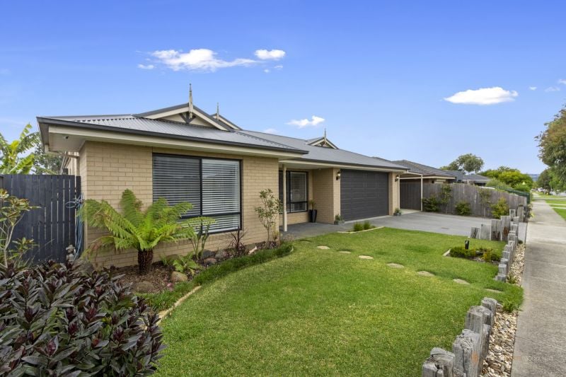 136 Oakbank Boulevard Whittlesea VIC, Whittlesea - Thumbnail 3
