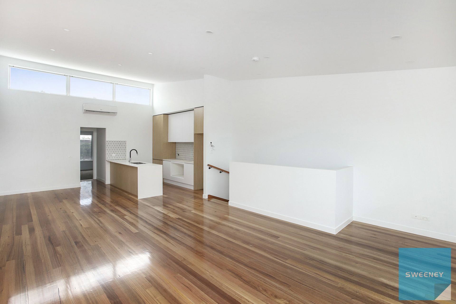 4/23 Lockwood Court, Fraser Rise - Thumbnail 8