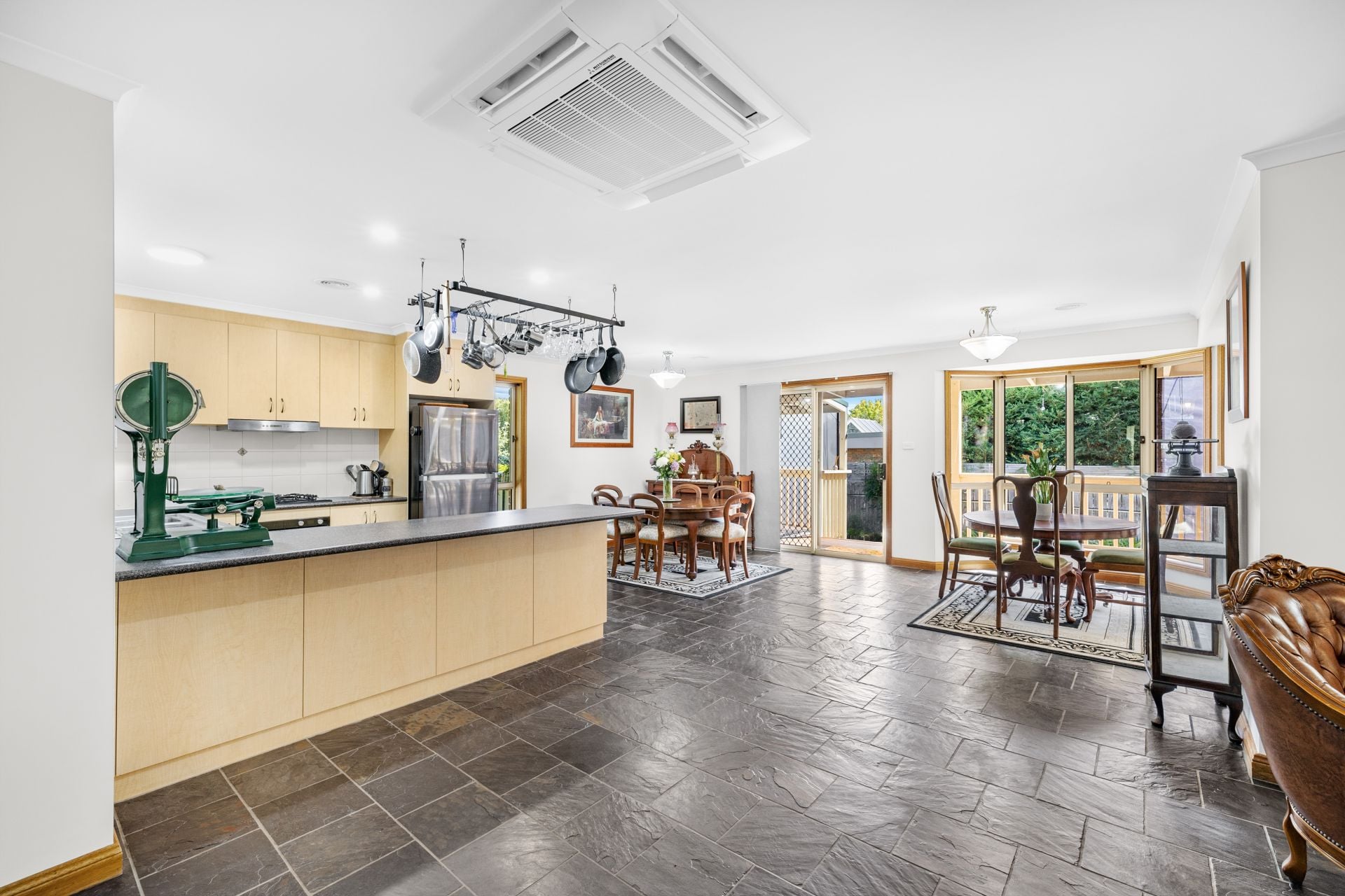 41 Stringybark Drive, Jerrabomberra, Jerrabomberra - Thumbnail 2