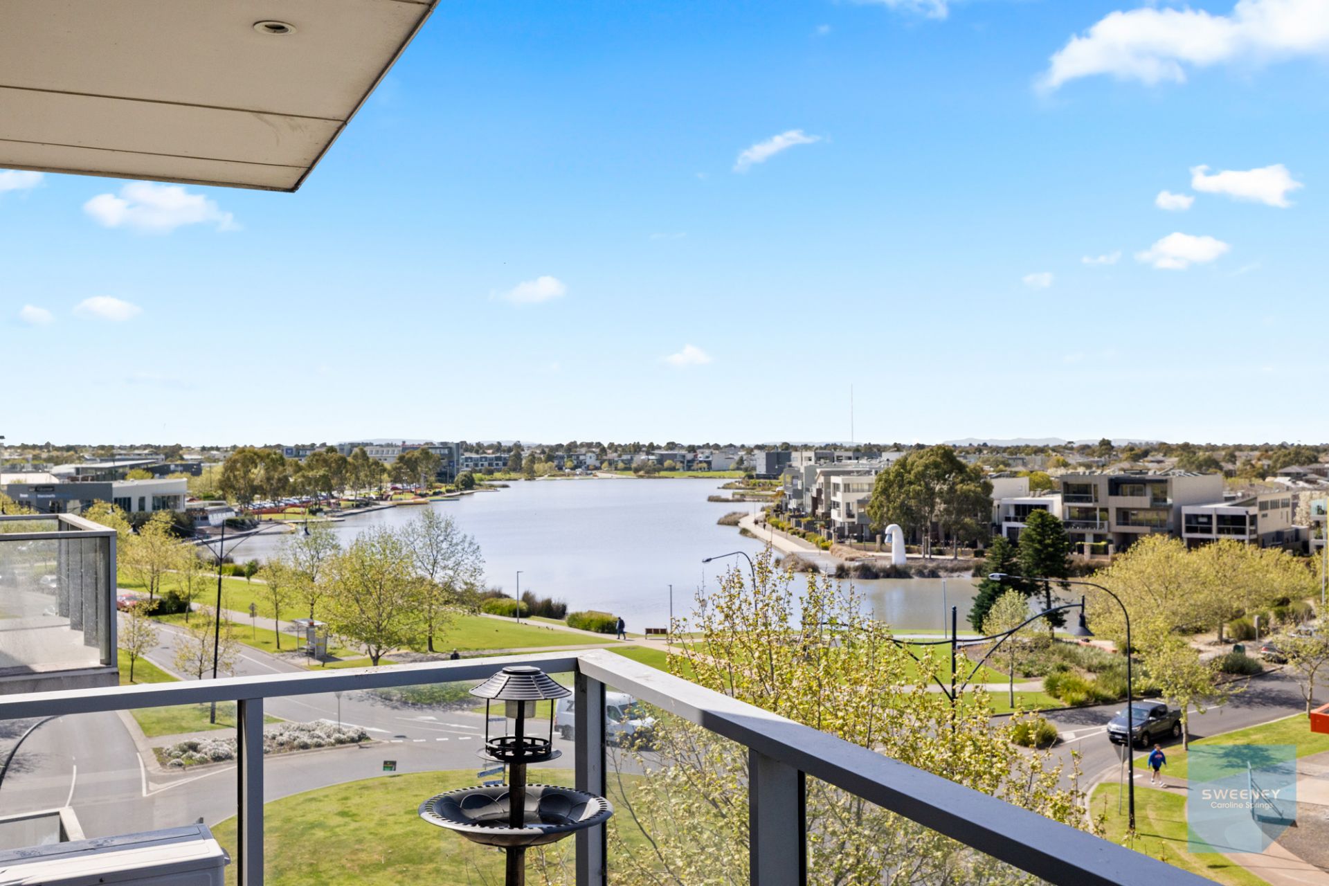 33/1 Woodward Way, Caroline Springs - Thumbnail 3
