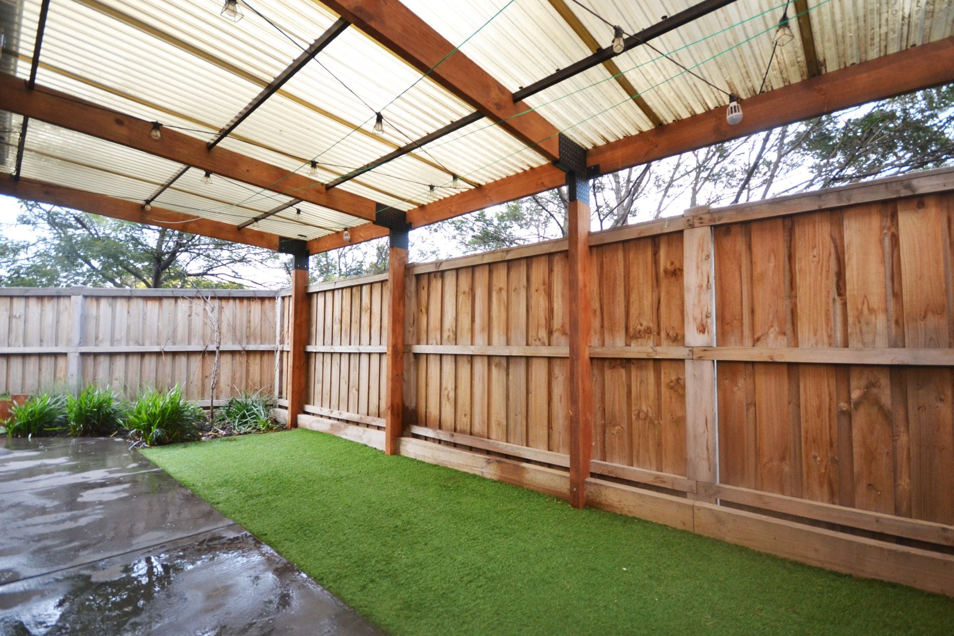 THREE BEDROOM CONTEMPORARY LIVING