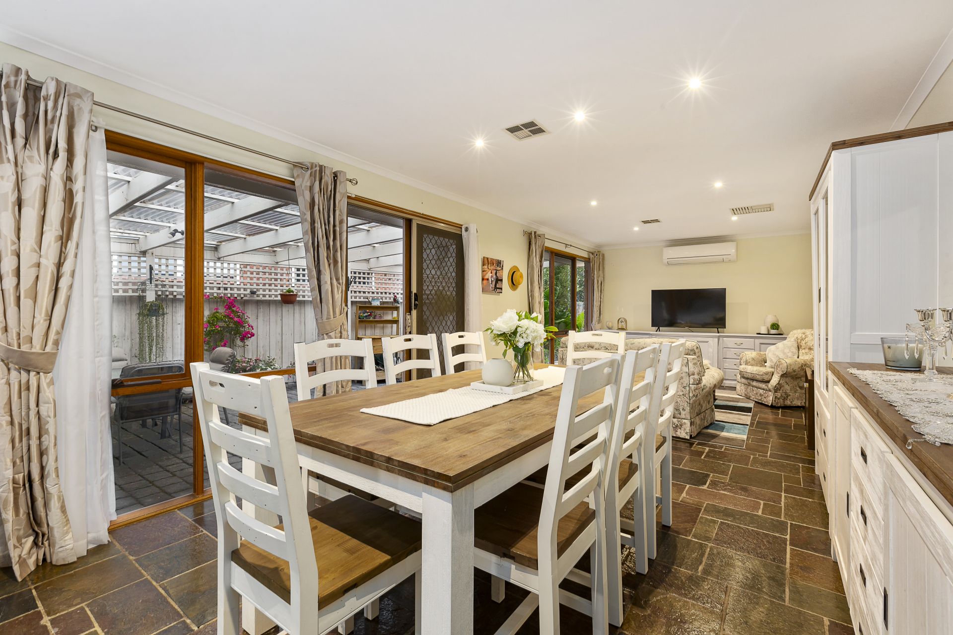 Desirable Discovery, Delightful Location