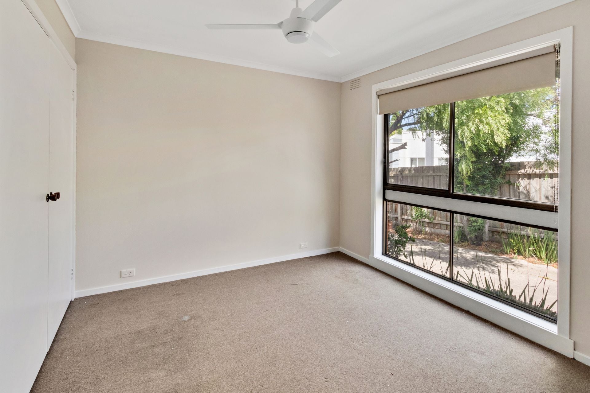 Updated Unit In The Perfect Location