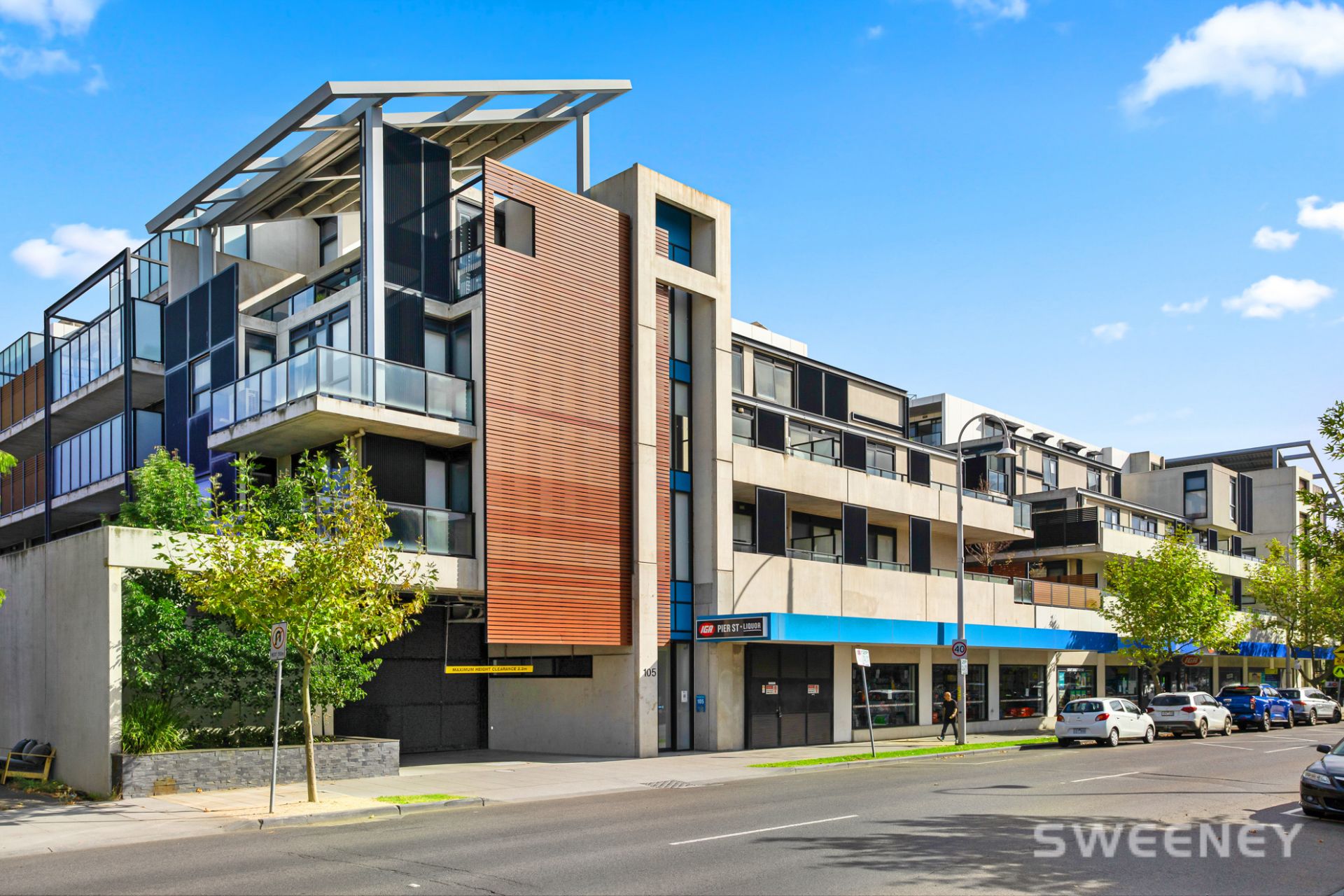 302/105 Pier Street, Altona - Thumbnail 2