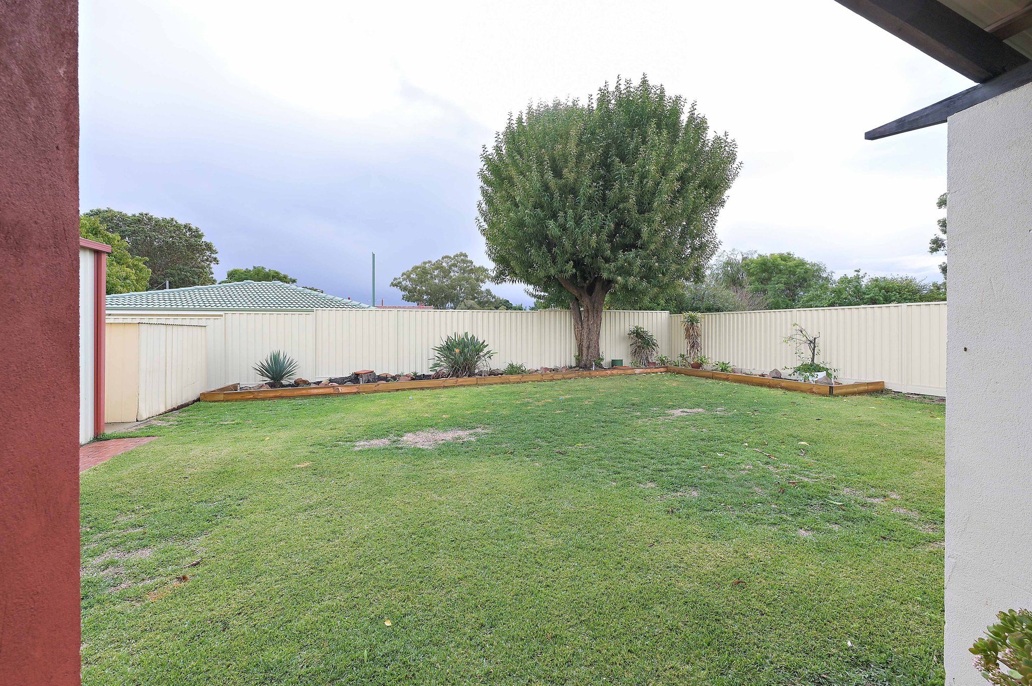 Real Estate For Sale 12 Chelsfield Street Gosnells , WA