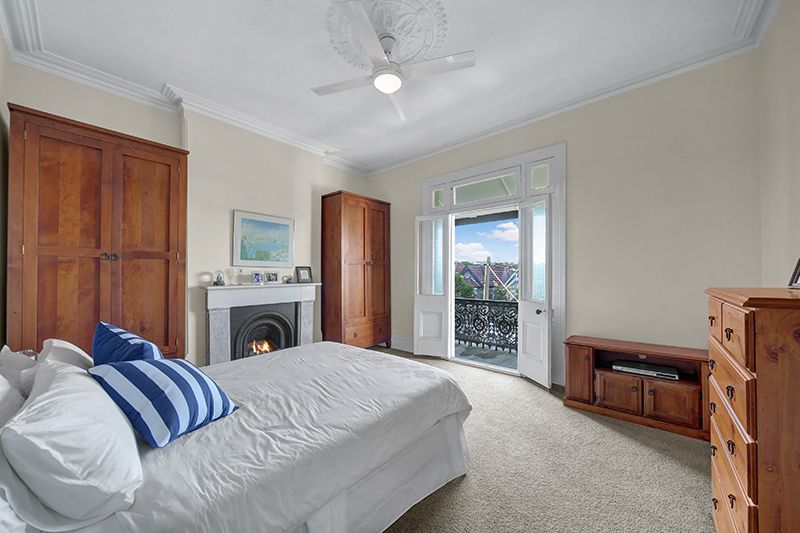 SOLD - Freestanding Character Terrace with a Stylish Attitude