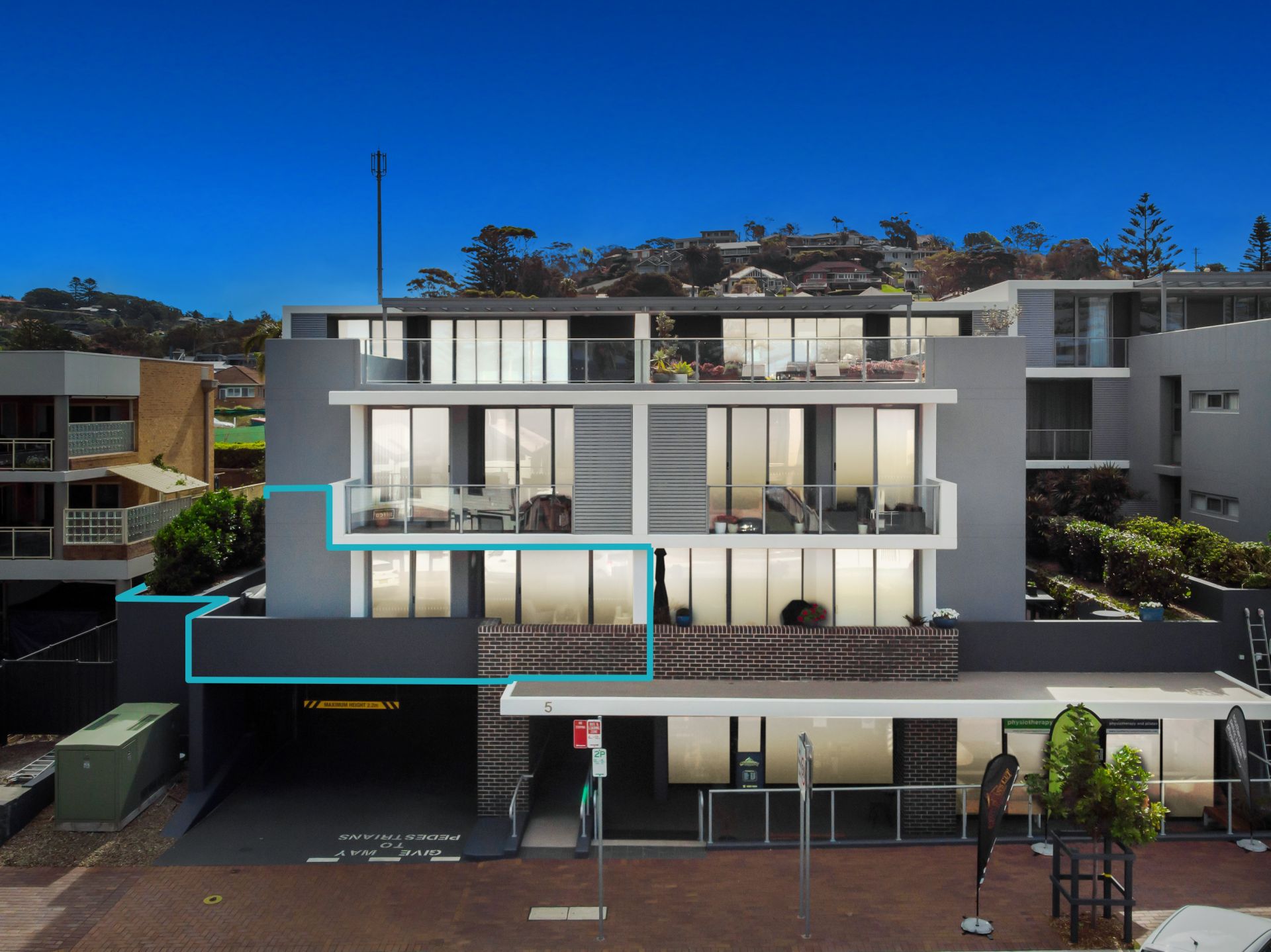 Real Estate For Sale 5101/65 Manning