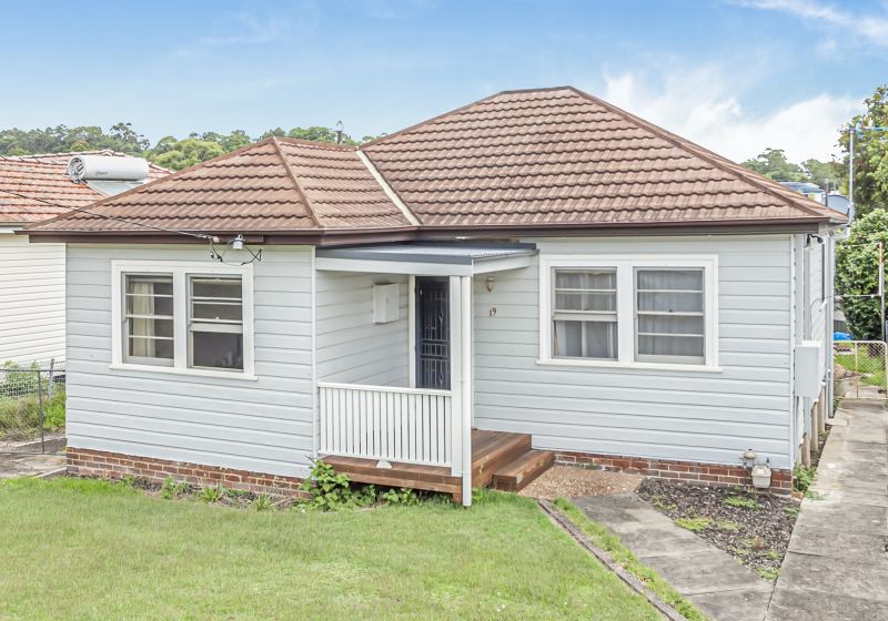 19 Delauret Square WARATAH WEST NSW, Waratah West - Image 1