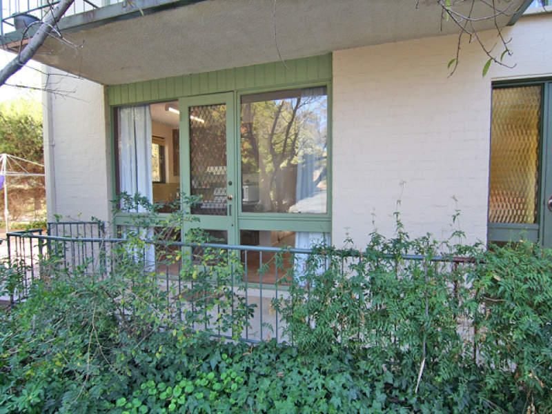 8/18 Glenmaggie Street, Duffy - Thumbnail 2
