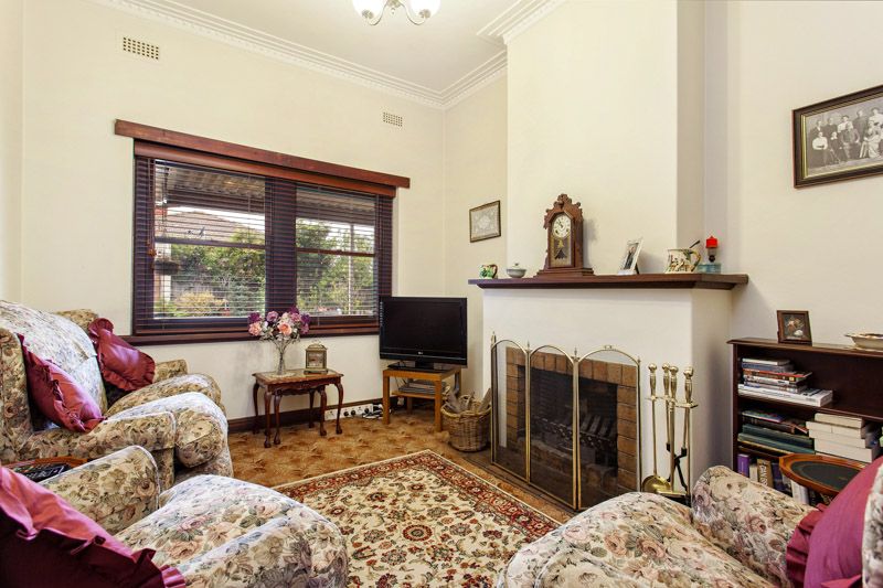 147 Williamstown Road, Yarraville - Thumbnail 3