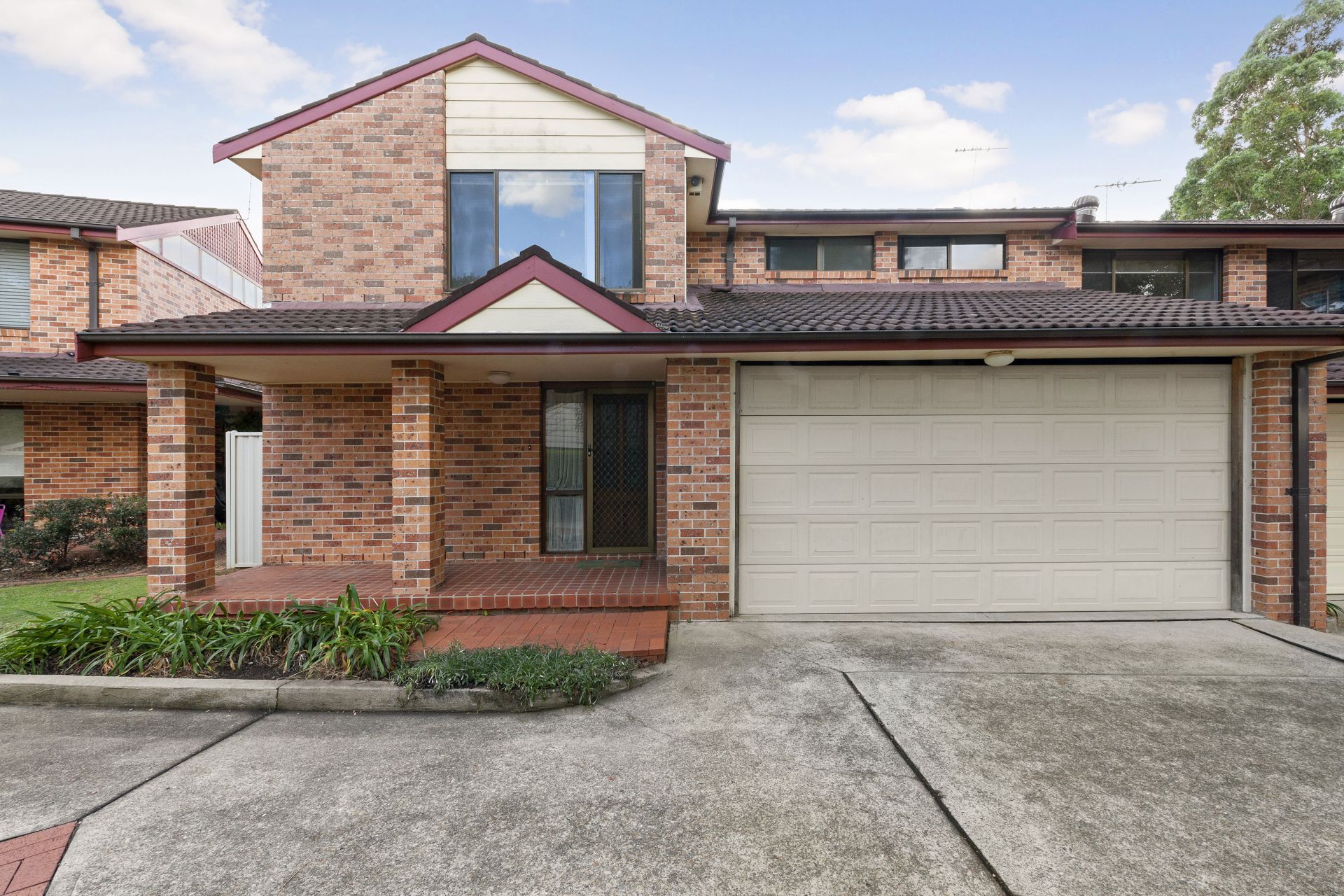 Real Estate For Lease 11B Burton Avenue Northmead , NSW