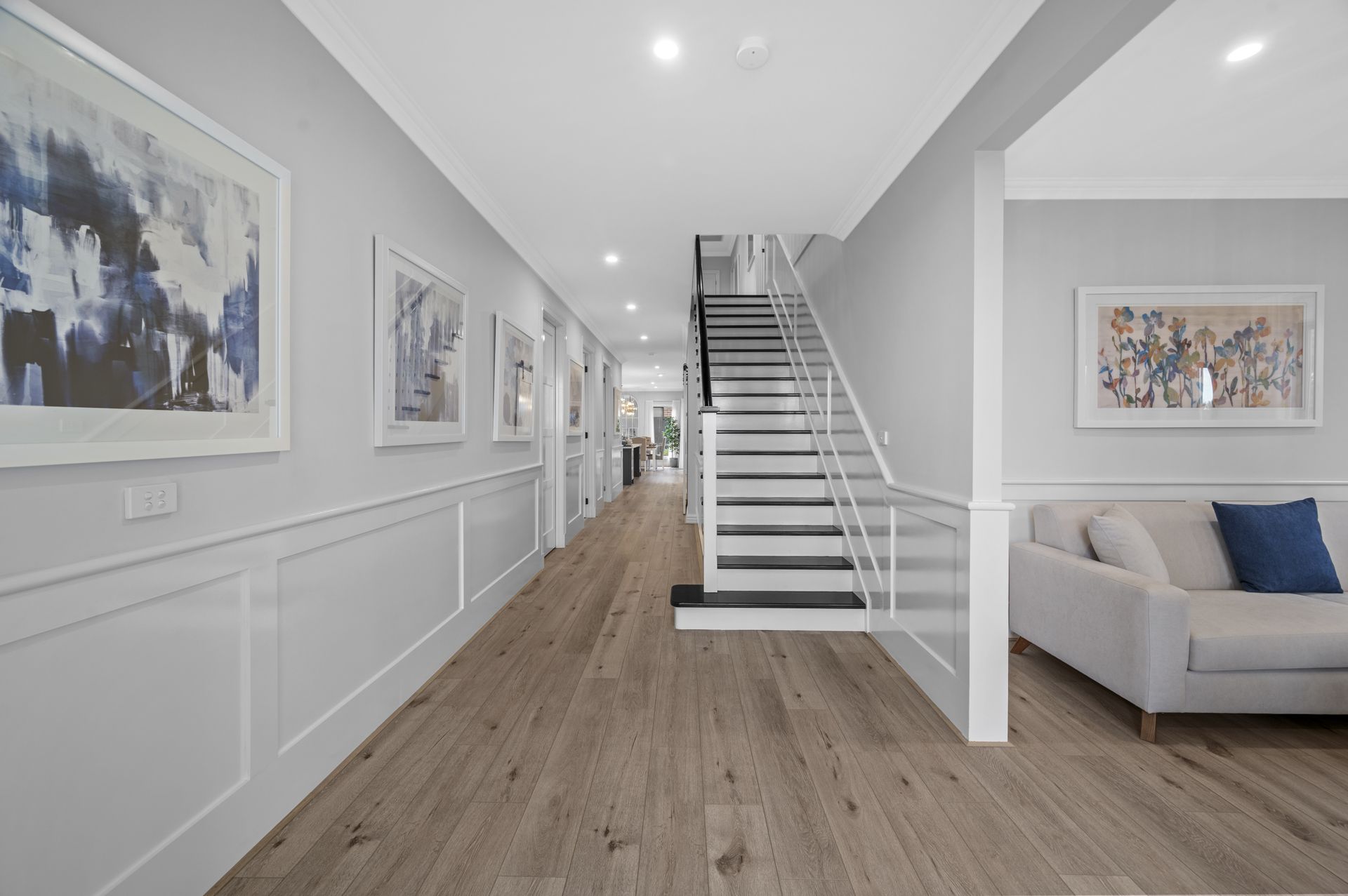 FULLY FURNISHED EX DISPLAY FAMILY HOME