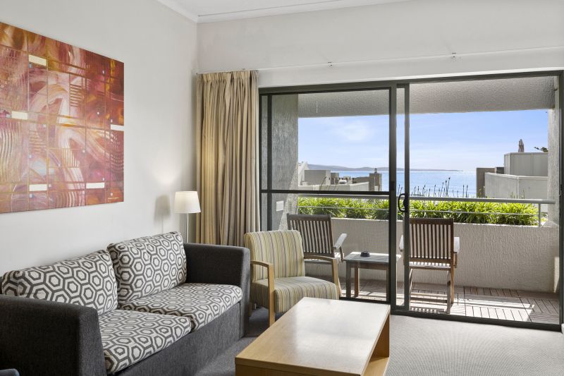 F325/148-174 Mountjoy Parade Lorne VIC