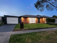 34 Broome Crescent, Cranbourne North VIC, Cranbourne North - Image 1