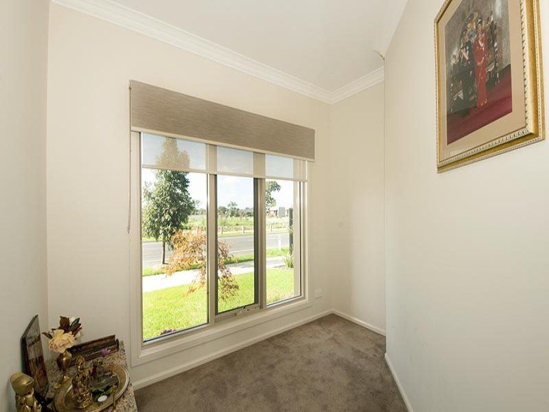 65 Pearson Road MERNDA, Mernda - Thumbnail 4