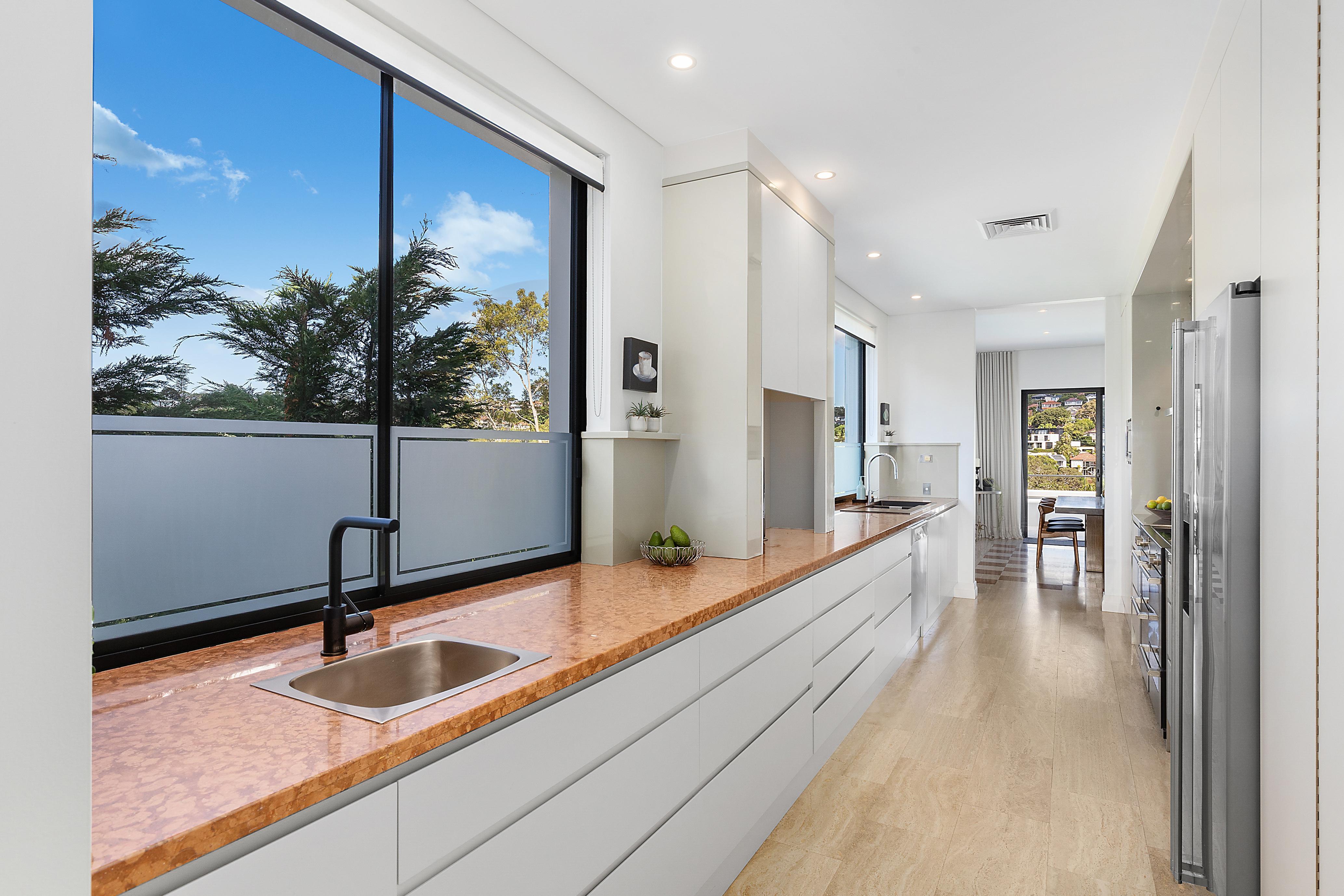 10 Rockley Street Castlecrag 2068