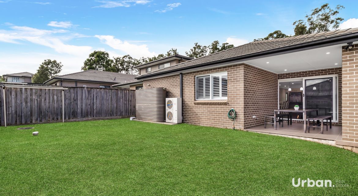 Colebee 47 Sugarloaf Crescent