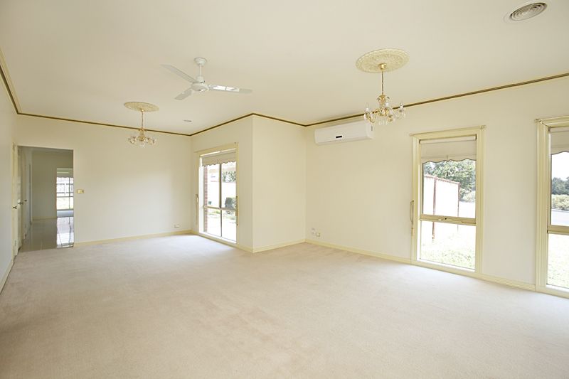 8 Stokes Court, Point Cook - Thumbnail 5