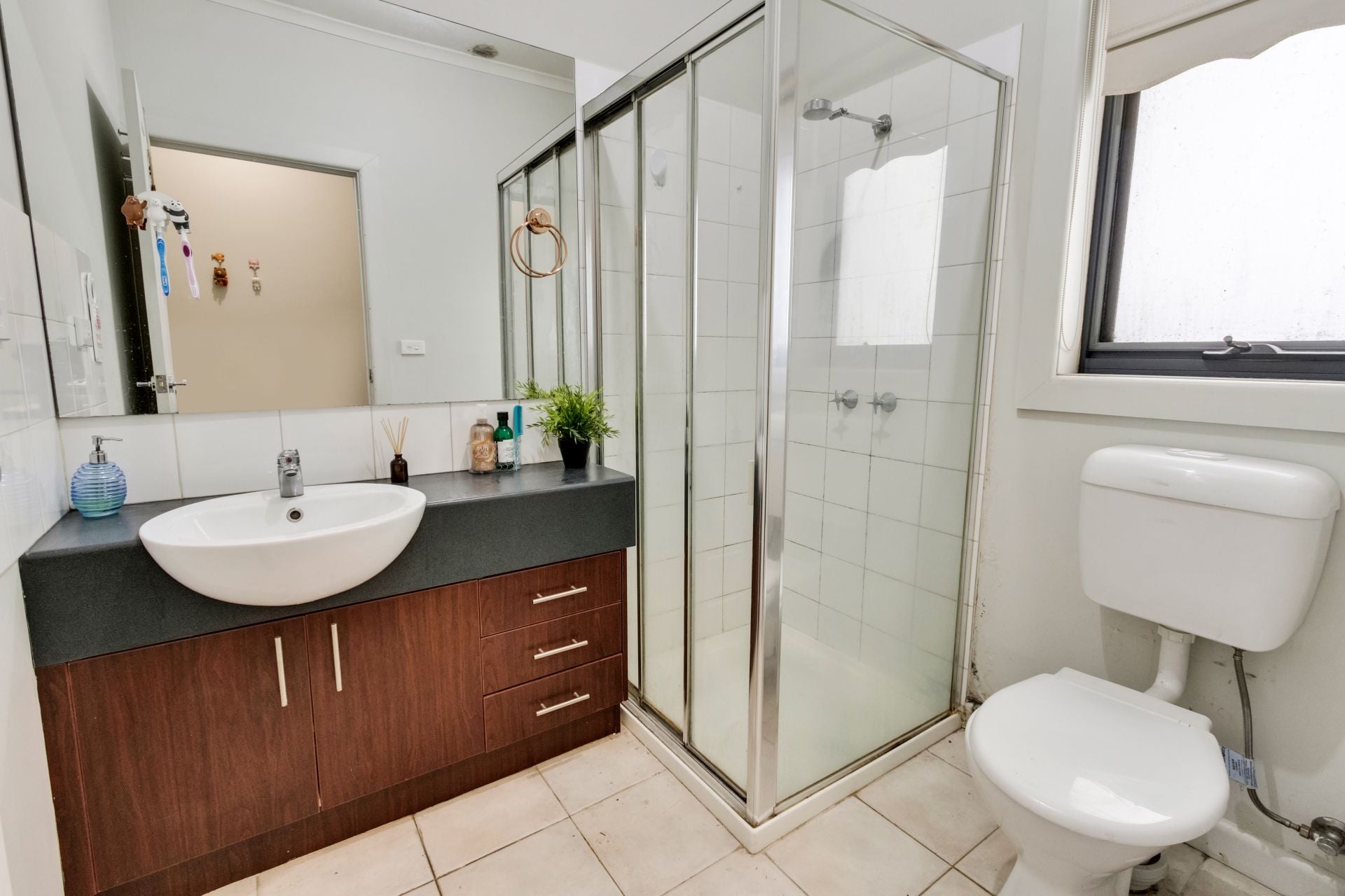 Grand Entry Level Living
